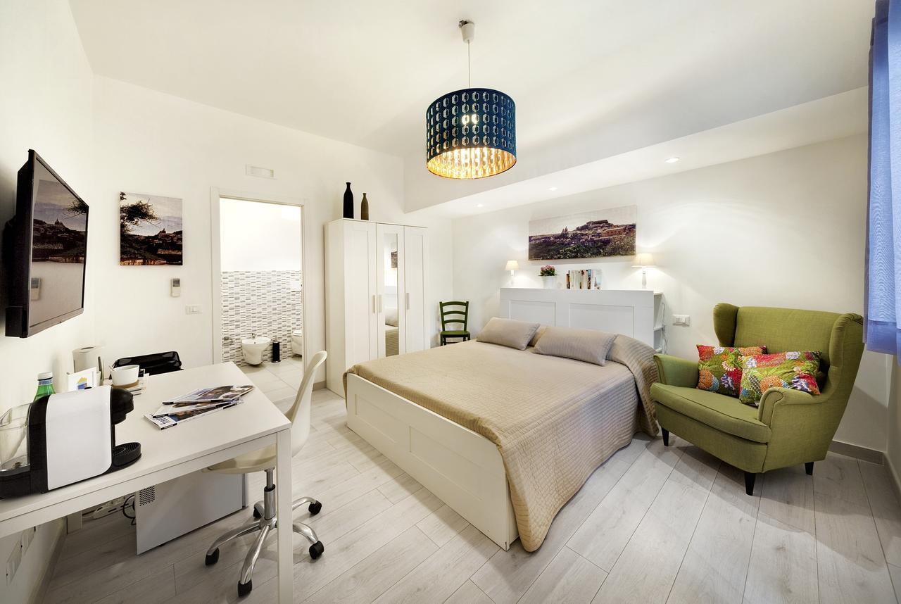 Siciliacasevacanze - Marina Domus Rooms Марина-ді-Рагуза Екстер'єр фото